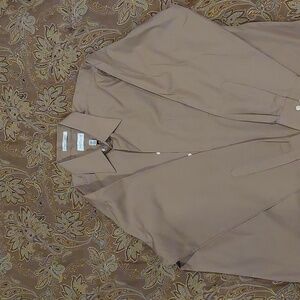 Van Heusen poplin wrinkle free dress shirt